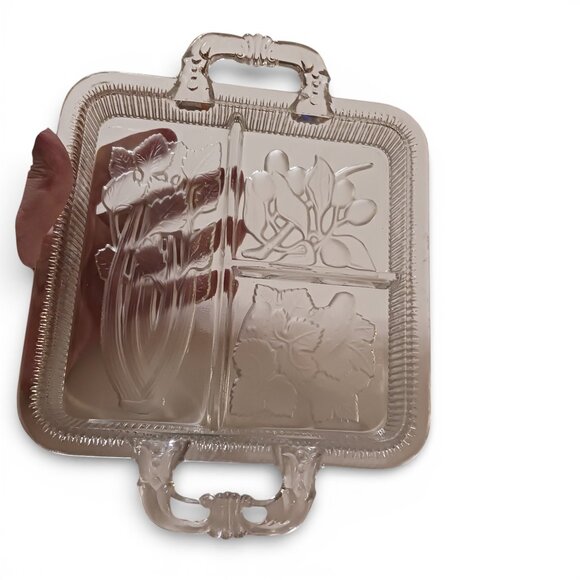 VTG Imperial Glass Intaglio Fruit Relish Tray - 3 Section Frosted Glass - Picture 8 of 8